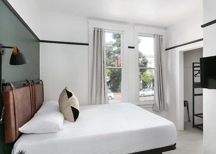 La Ventana Deluxe Suites